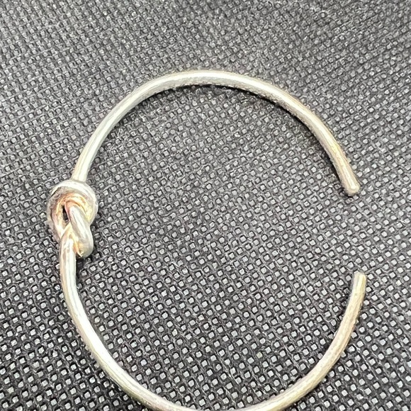 Stella and dot silver tone Knot bracelet Cuff - Picture 3 of 5